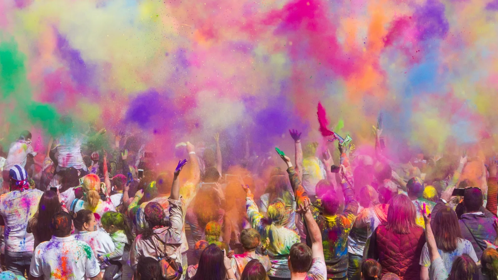 Celebrating Festivals Across India: A Traveler's Calendar